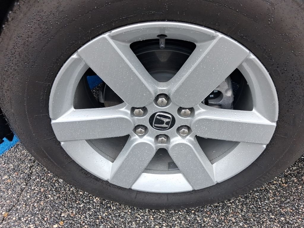 Used 2025  Honda EX image 14
