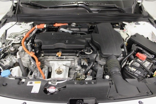 Used 2022 White Honda Sport image 4