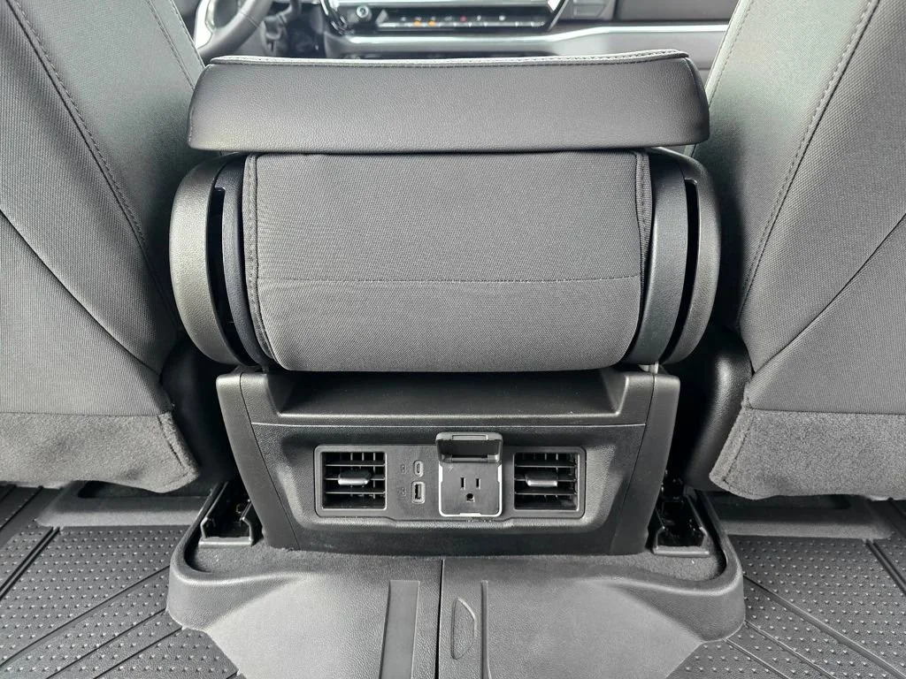 2025 Chevrolet Silverado 1500 Custom - Photo 30