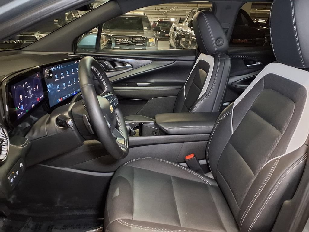 2024 Chevrolet Blazer EV LT - Photo 13