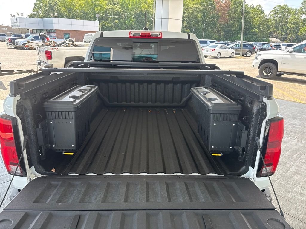 Used 2024 White Chevrolet Z71 image 19