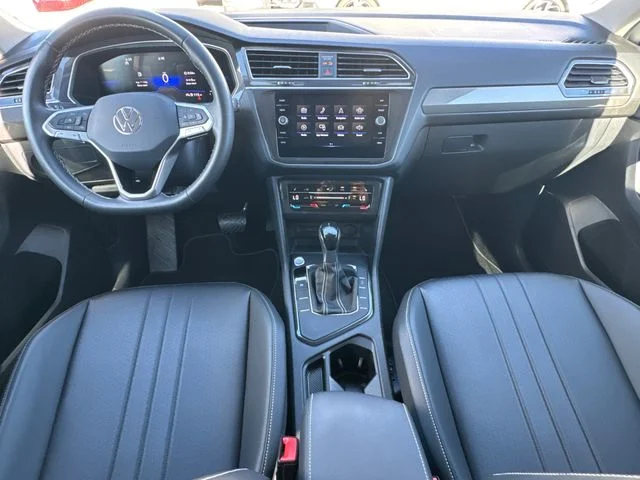 Certified Used 2023 Silver Metallic Volkswagen 2.0T SE image 28