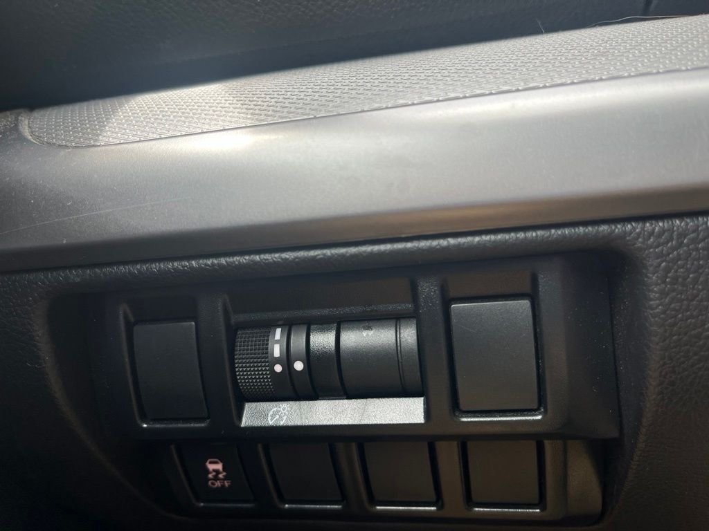 Used 2017 Blue Subaru 2.5i image 24