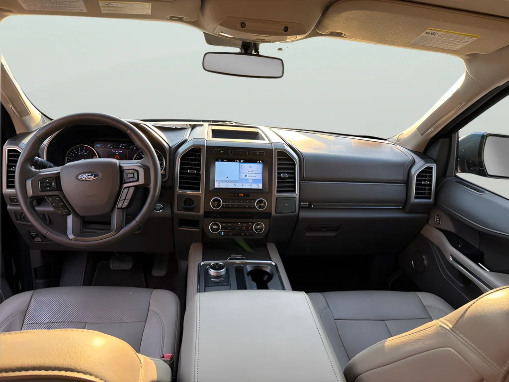 Used 2018 Blue Ford XLT image 35
