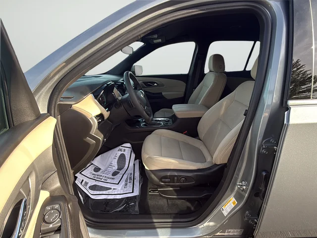Used 2023 Gray Chevrolet LT image 10
