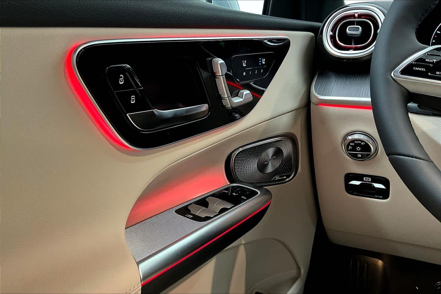 New 2026 Cirrus Silver Metallic Mercedes-Benz GLC 300 image 18