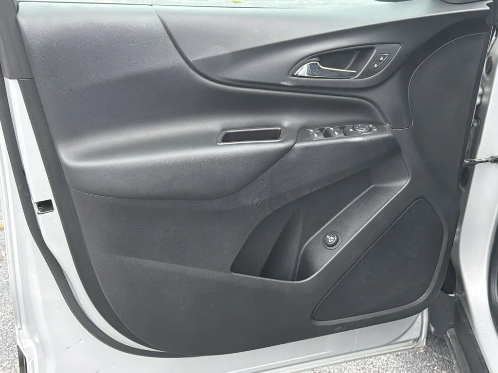 Used 2020 Silver Chevrolet LT image 13