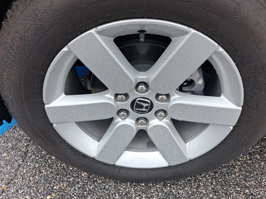 Used 2025  Honda EX image 14