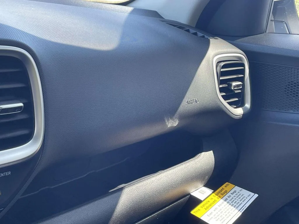 New 2026 White Hyundai SE image 29