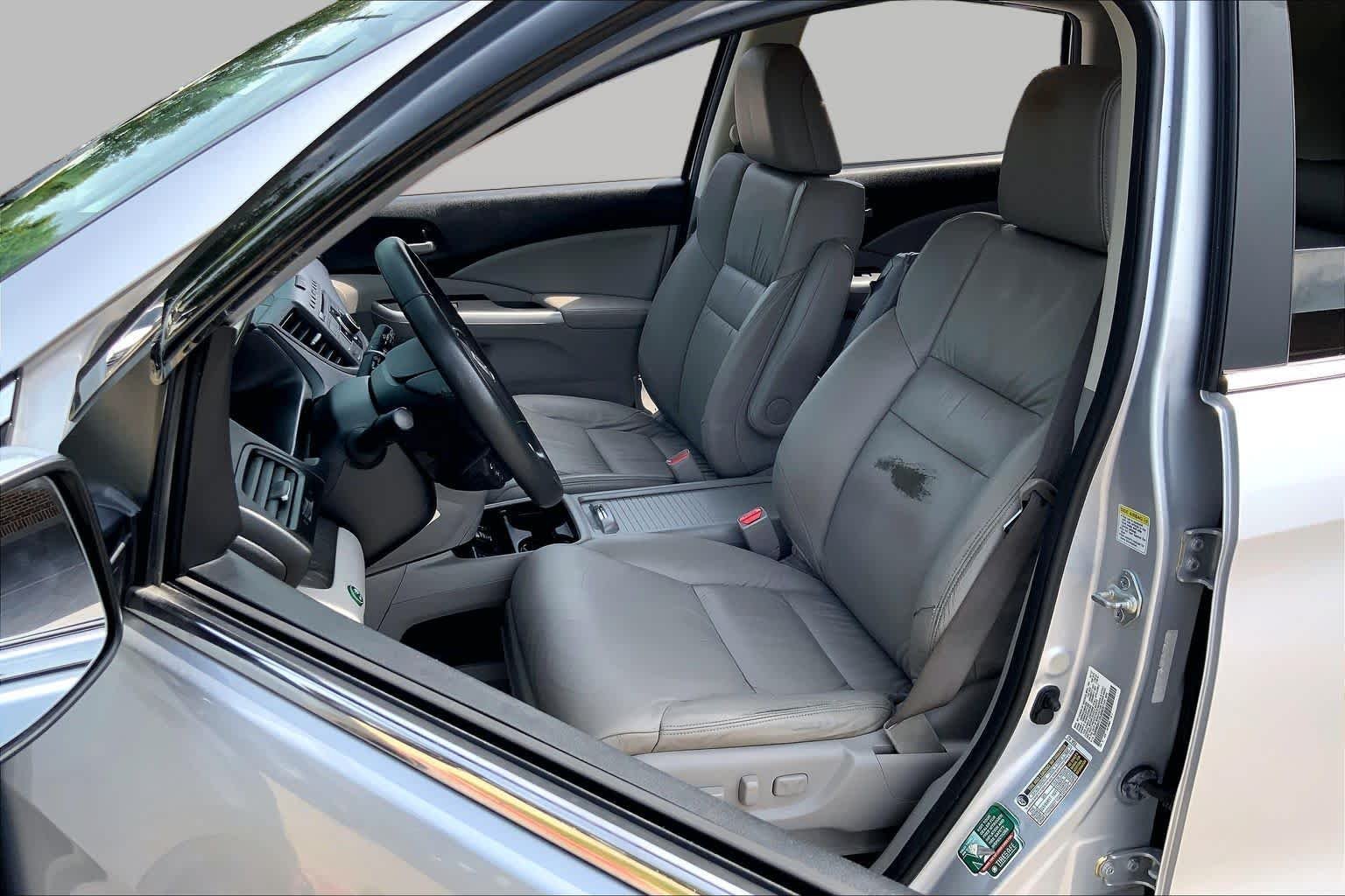 Used 2013 Alabaster Silver Metallic Honda EX-L image 8
