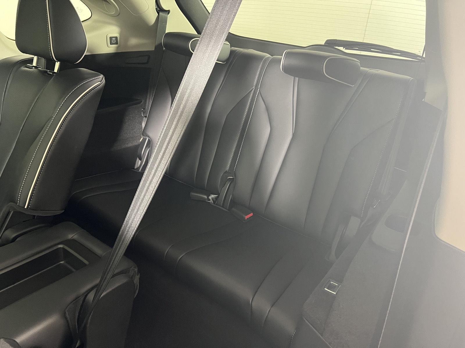 Used 2024 Majestic Black Pearl Acura SH-AWD w/Advance image 25
