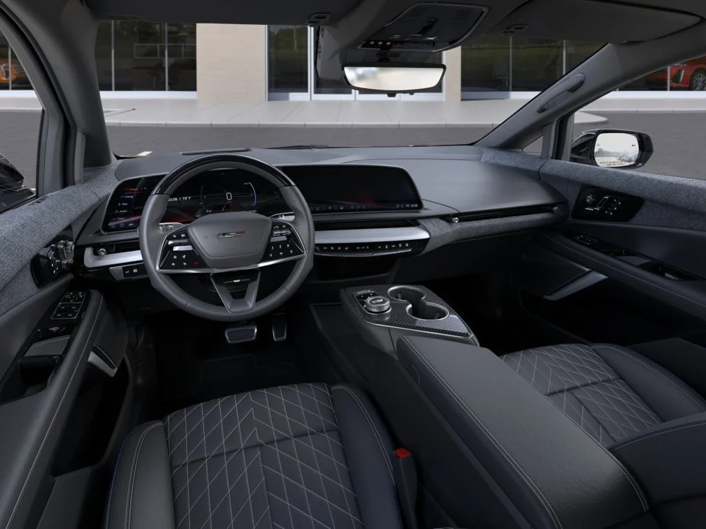 2026 Cadillac OPTIQ V-Series - Photo 15