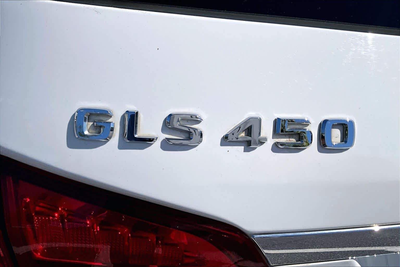 Used 2017 Polar White Mercedes-Benz GLS 450 image 31