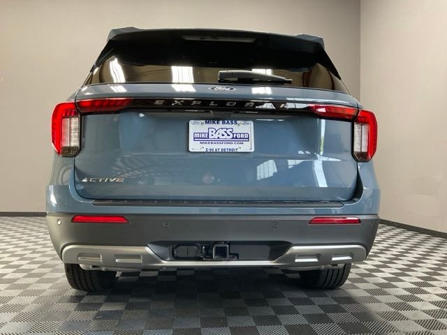 New 2027 Vapor Blue Metallic Ford Active image 10