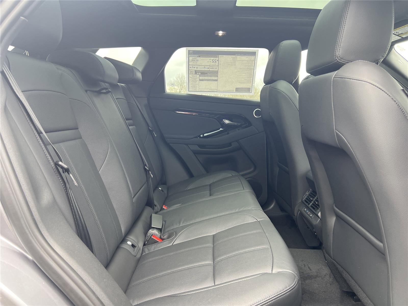 New 2026 Eiger Grey Land Rover Dynamic SE image 28