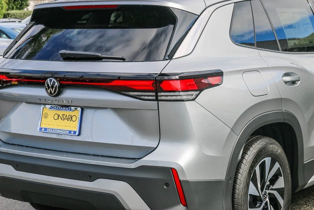 New 2026 Silver Volkswagen 2.0T S image 9