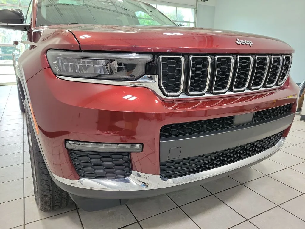 Used 2021 Red Jeep Limited image 20