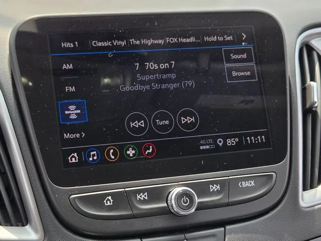 Used 2022 White Chevrolet LT image 28