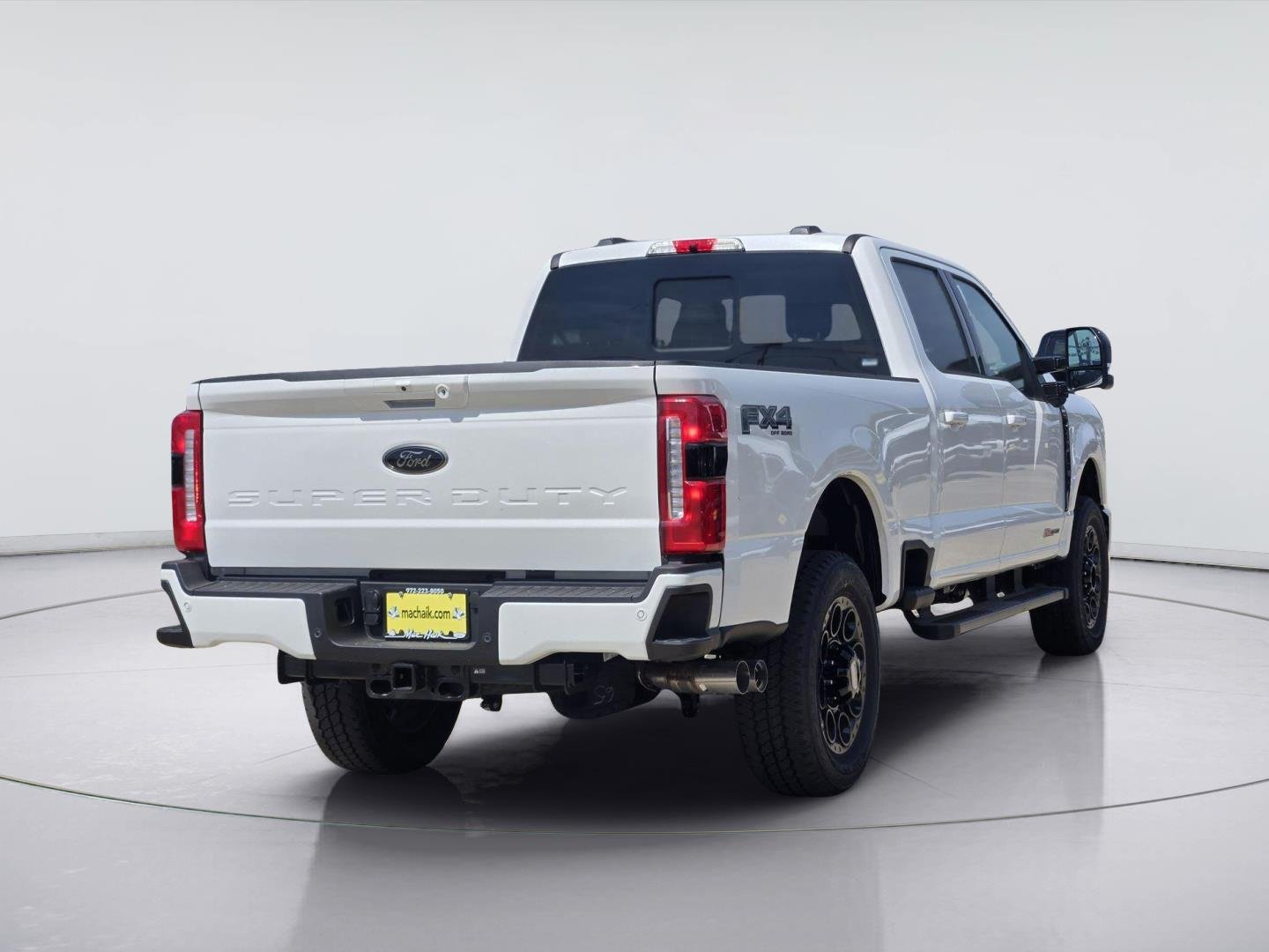 New 2026 Star White Metallic Tri-Coat Ford F-250® Lariat® image 4