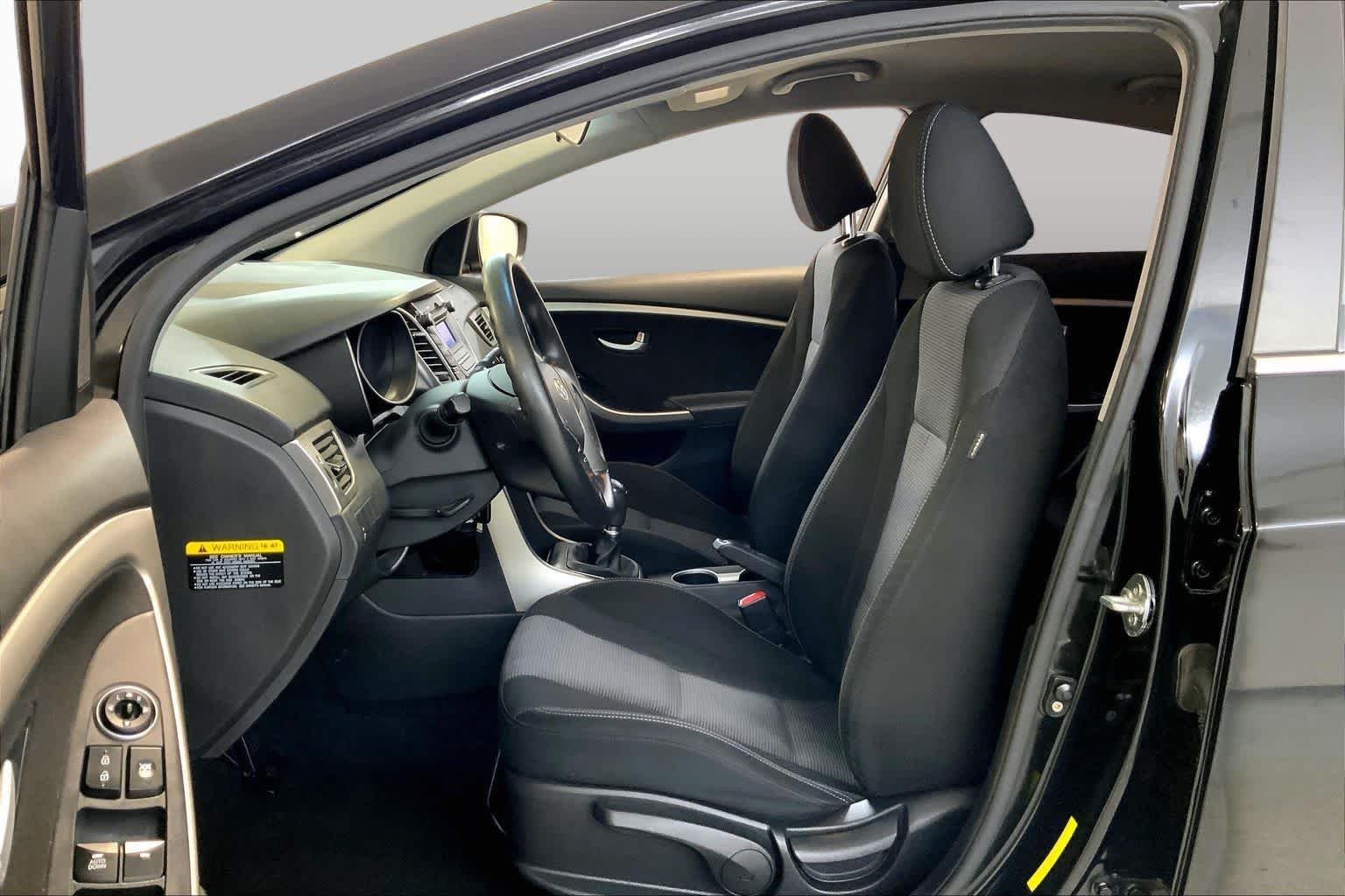 Used 2014 Black Noir Pearl Hyundai  image 7