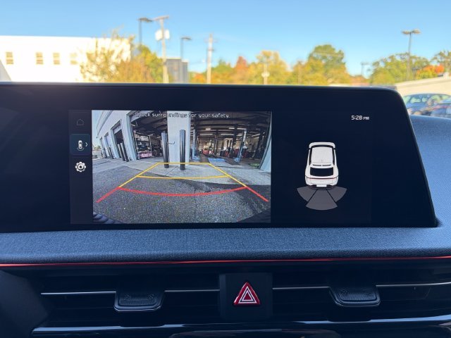 Certified Used 2024 Snow White Pearl Kia Light image 32
