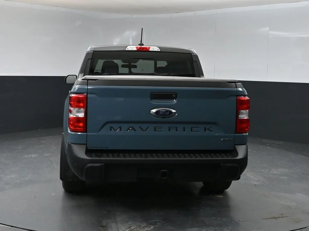 Used 2022 Blue Ford Lariat image 3