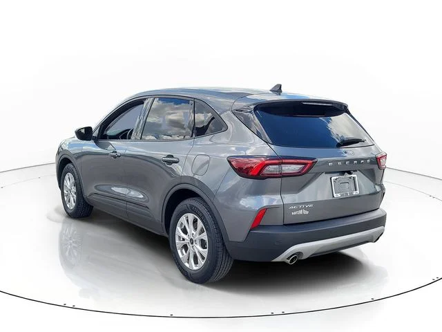 Used 2025 Gray Ford Active image 7