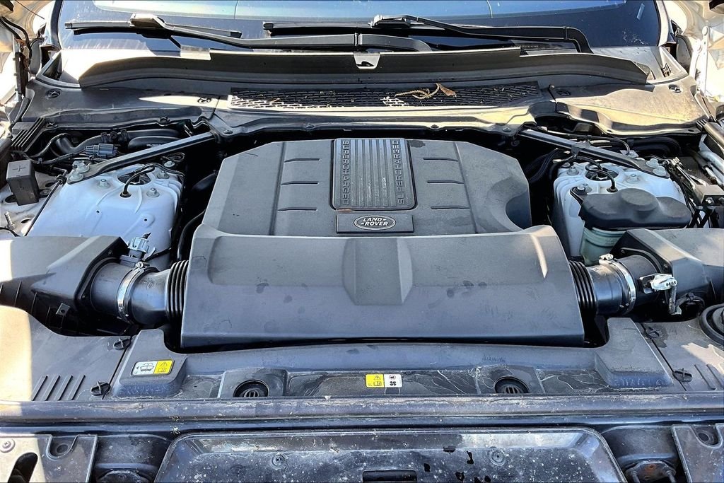 Used 2016 White Land Rover 5.0L V8 Supercharged image 9