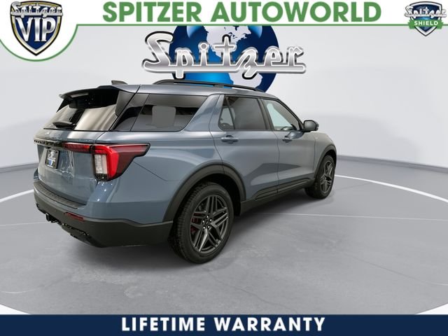 New 2027 Vapor Blue Metallic Ford ST-Line image 9