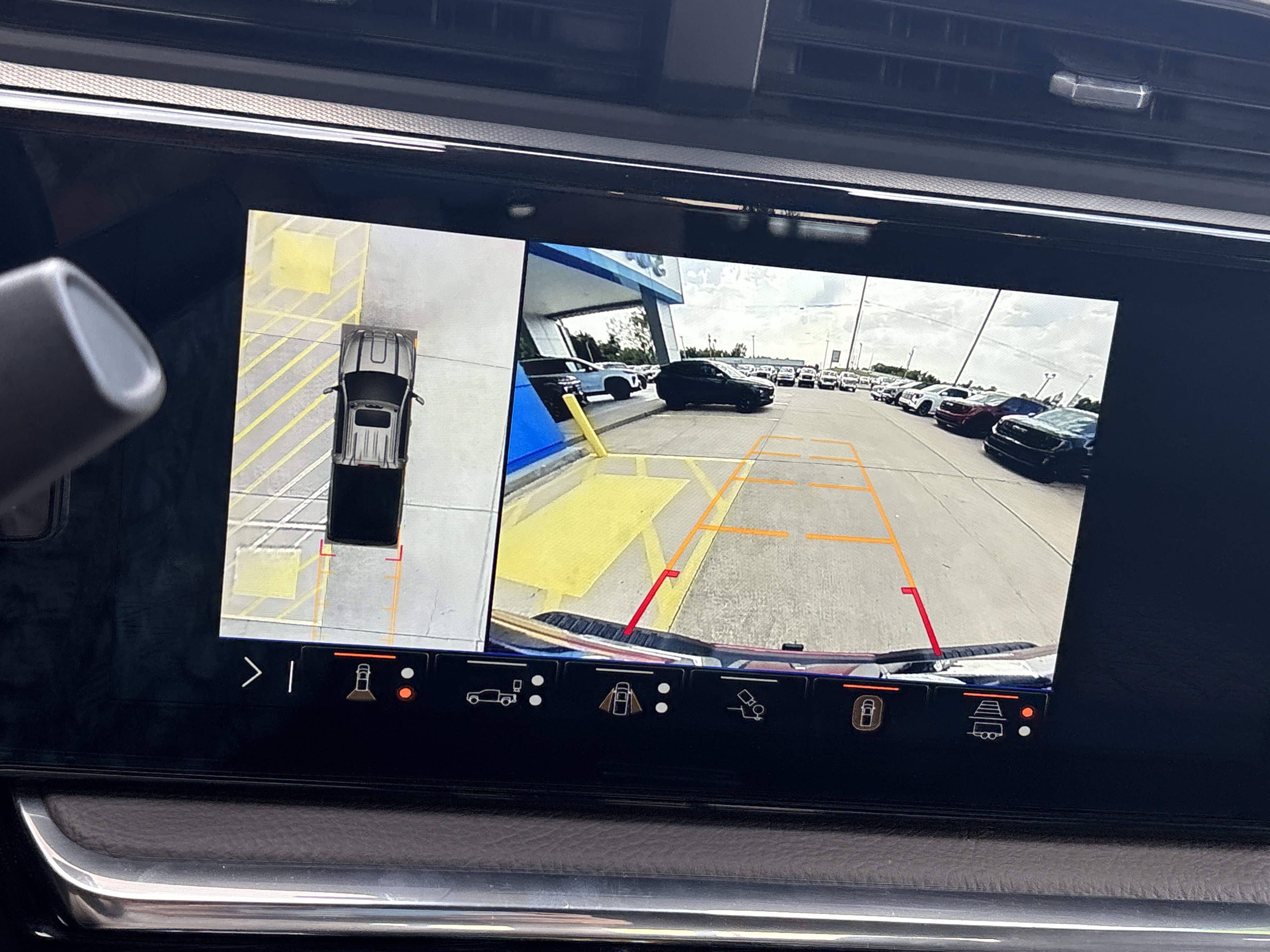 2024 GMC Sierra 3500HD Denali - Photo 36