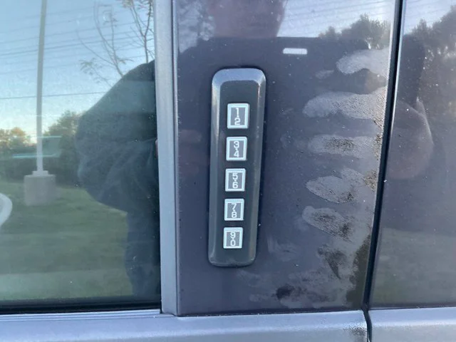 Used 2019 Oxford White Ford XLT image 6