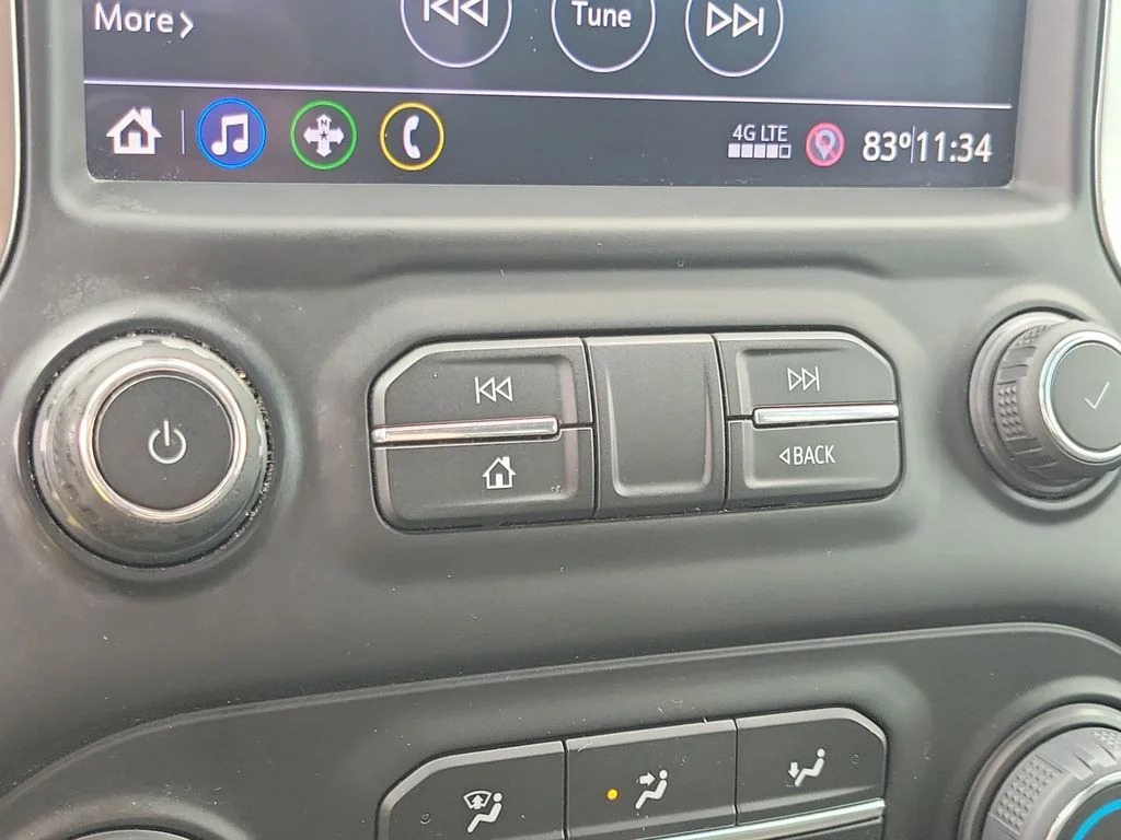 Used 2020  Chevrolet LT image 28