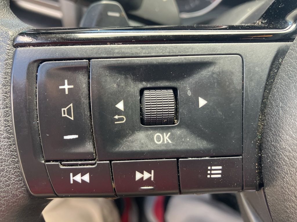 Used 2021 Gray Nissan SV image 10