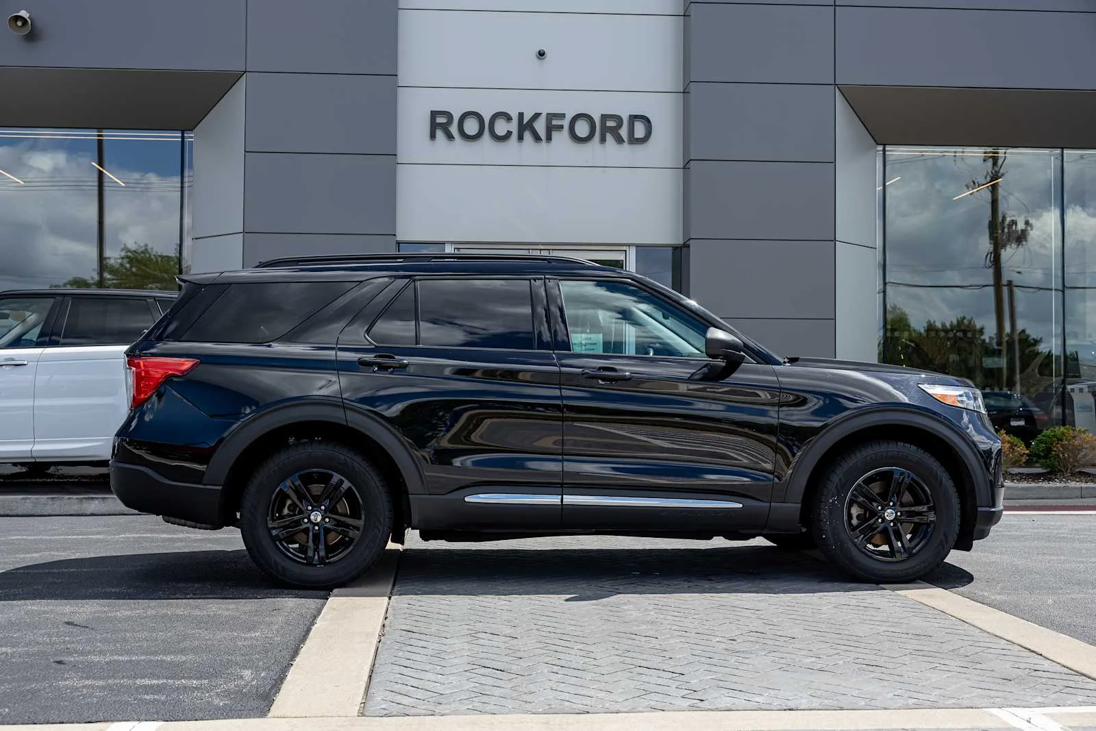 Used 2022 Agate Black Ford XLT image 8