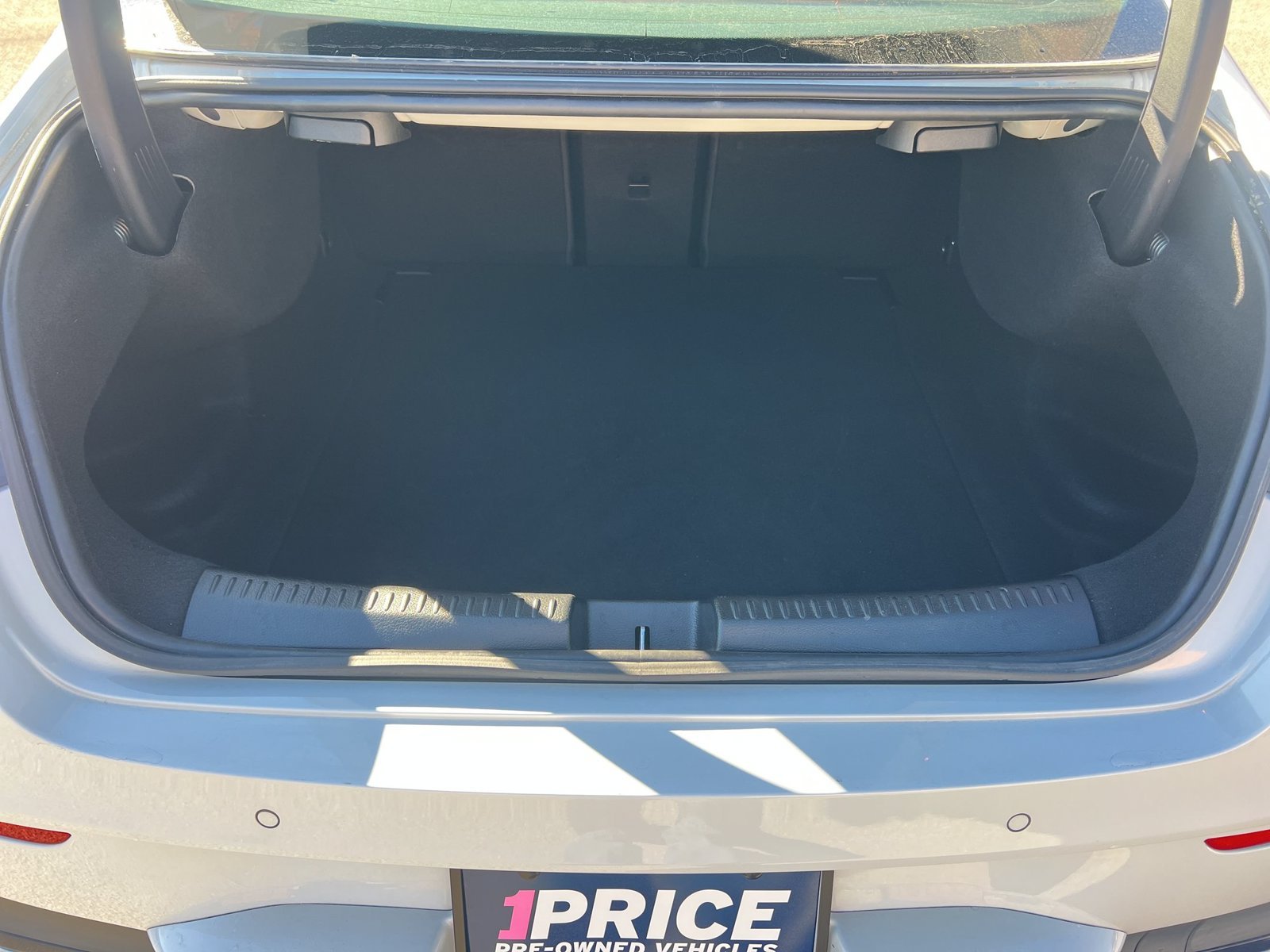 Used 2023 Digital White Metallic Mercedes-Benz CLA 250 image 6