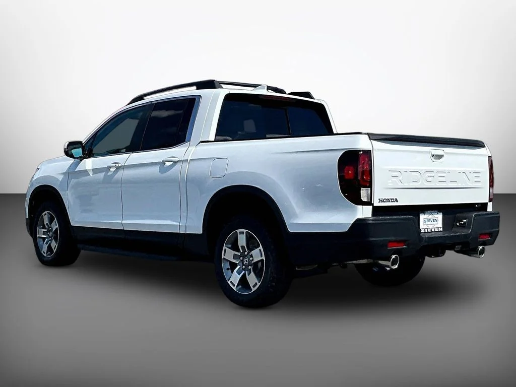 New 2026 Platinum White Pearl Honda RTL image 4