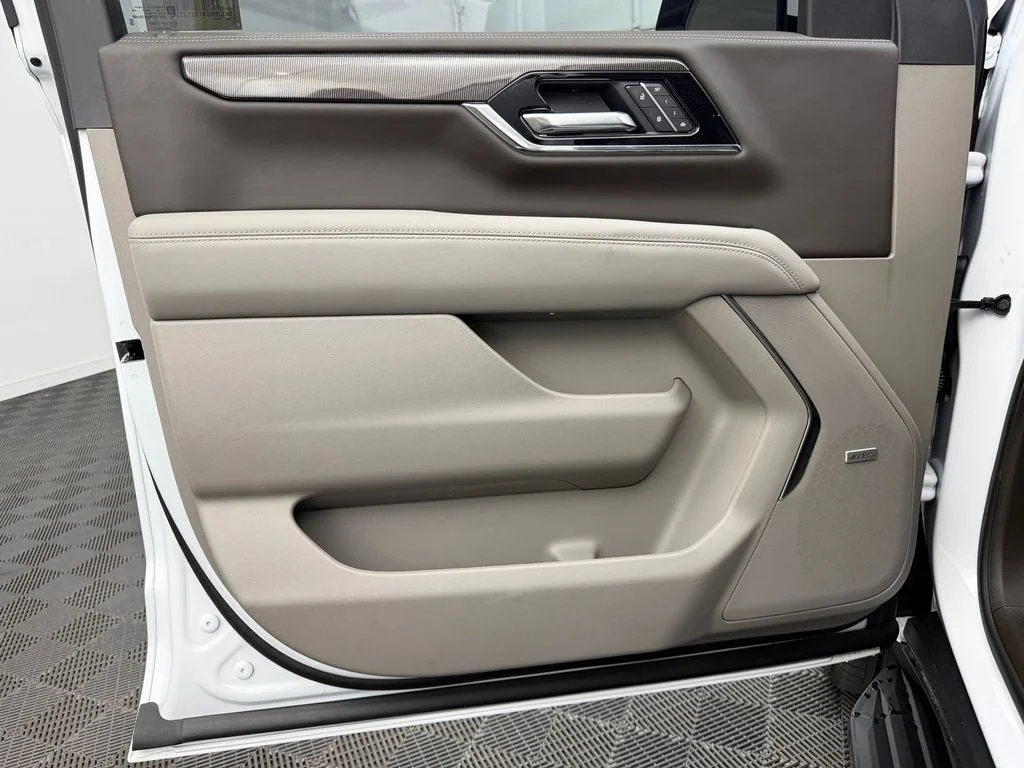 Used 2026 Summit White GMC Elevation image 25