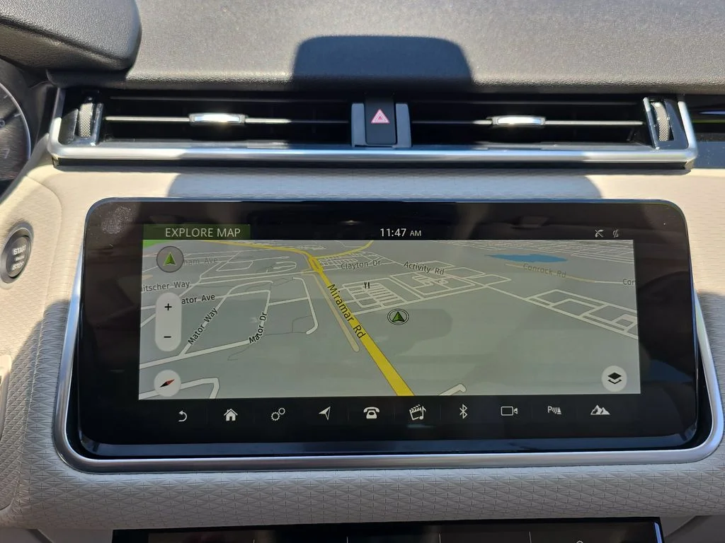 Used 2020 Gray Land Rover S image 25