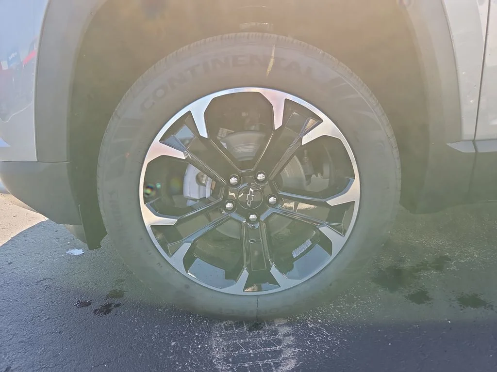 2026 Chevrolet Equinox LT - Photo 28
