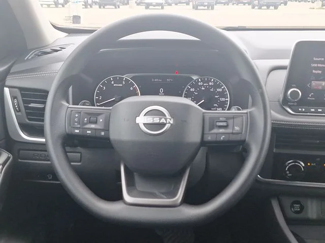 Used 2025 White Nissan S image 15