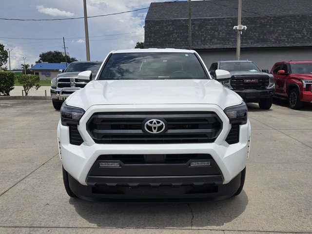 2025 Toyota Tacoma 4WD SR5
