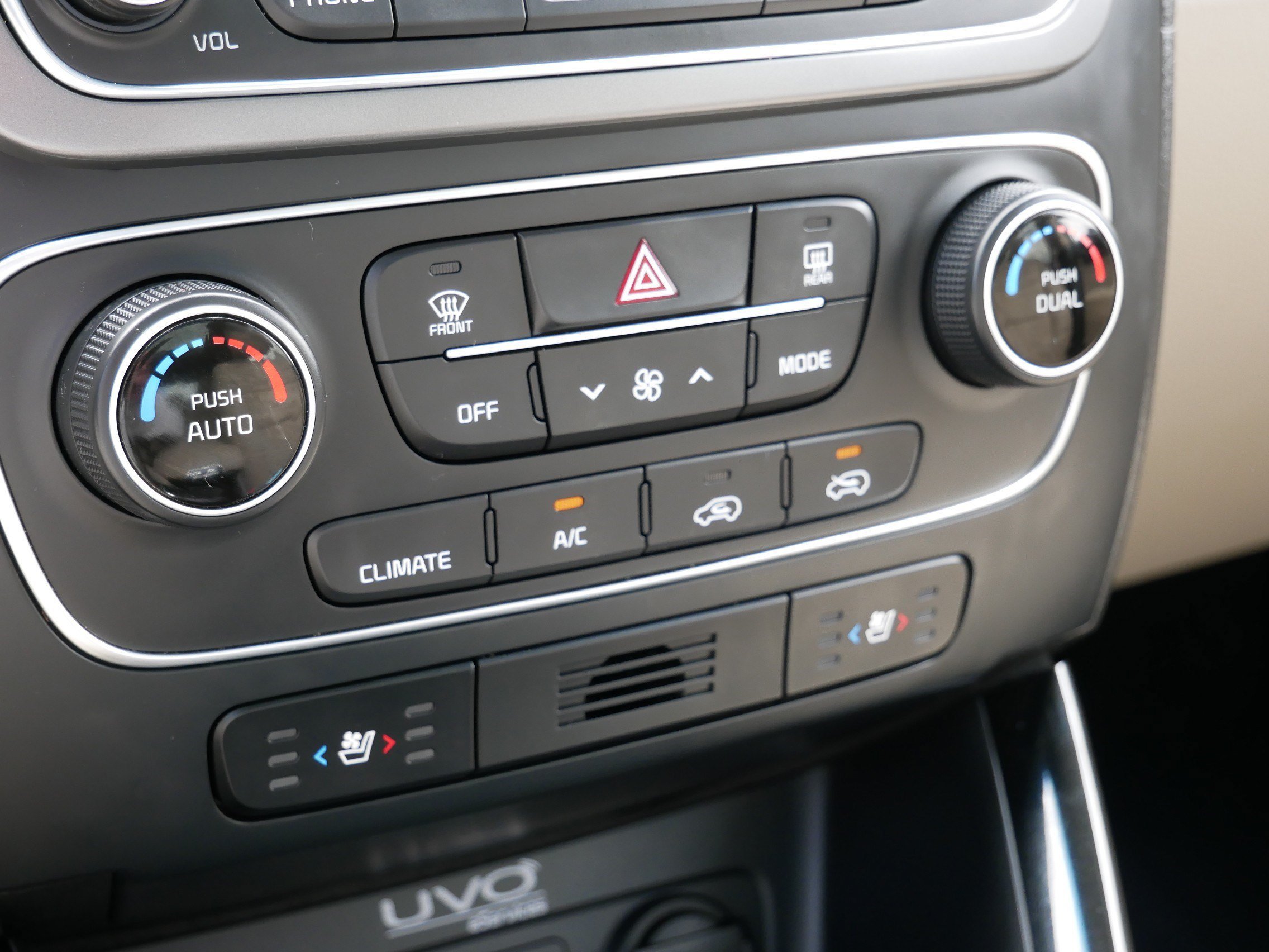 Used 2015 Satin Metal Kia EX image 23