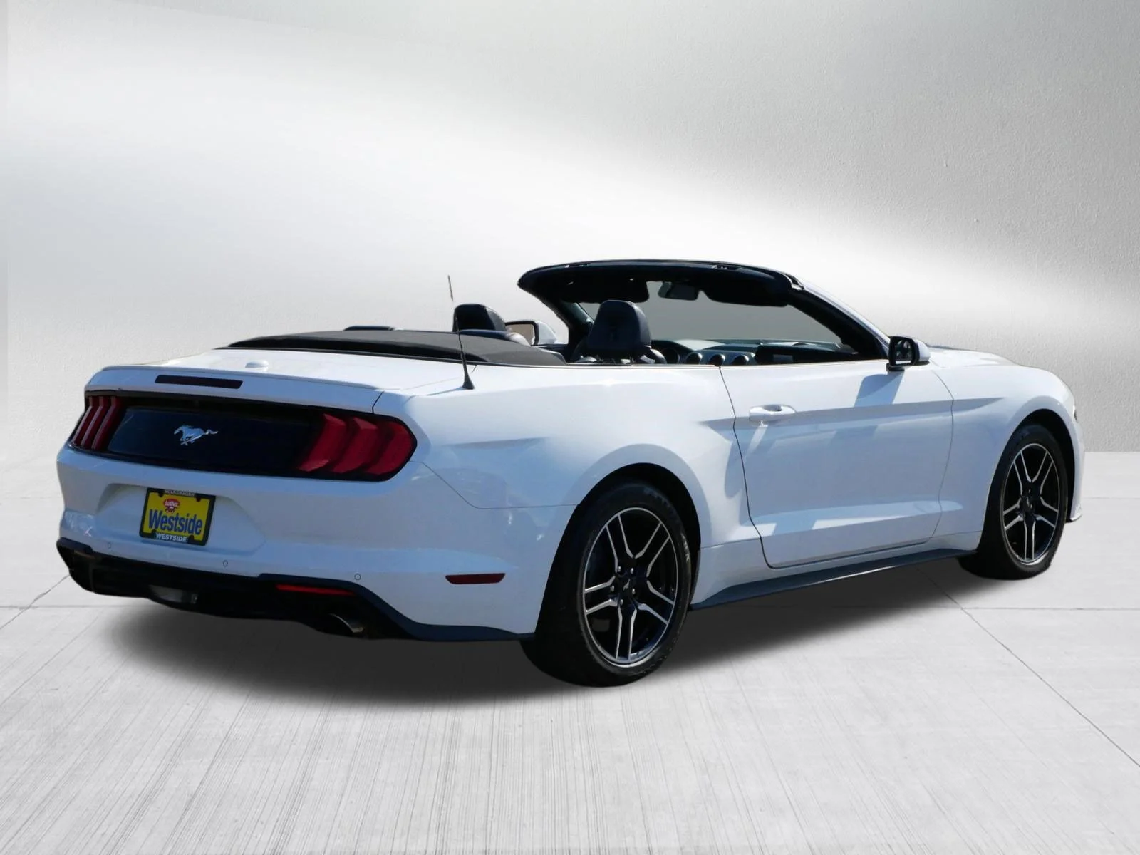Used 2023 Oxford White Ford EcoBoost Premium image 7