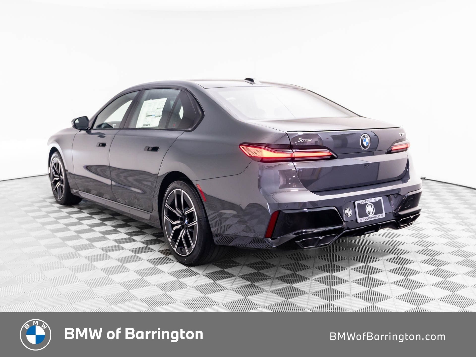 New 2026 Dravit Grey Metallic BMW 760i xDrive image 3