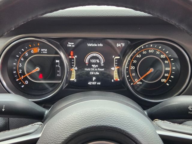 Used 2023  Jeep Sport S image 21