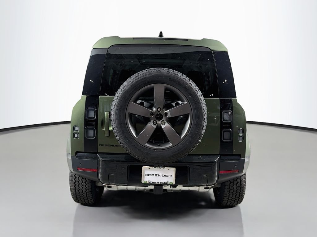 New 2026 Woolstone Green Land Rover S image 6