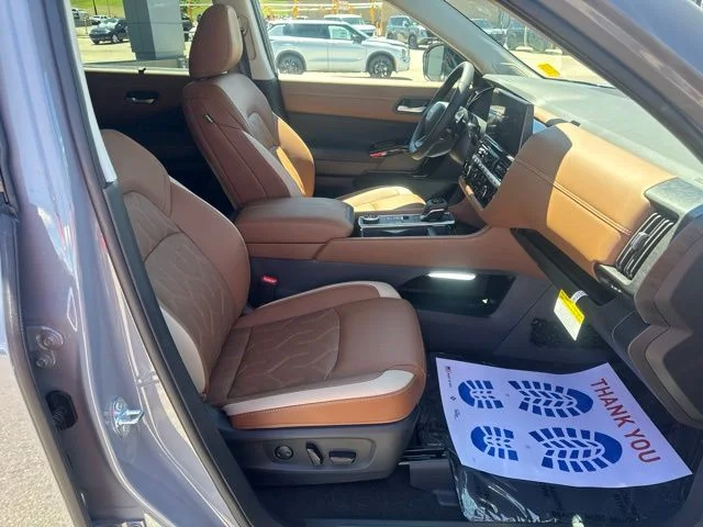 New 2026 Boulder Gray Pearl Nissan Platinum image 35