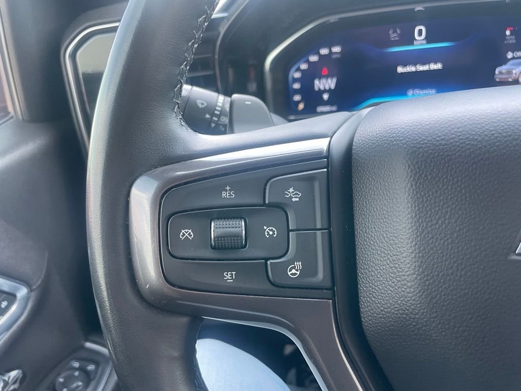 Used 2023 Red Chevrolet High Country image 18
