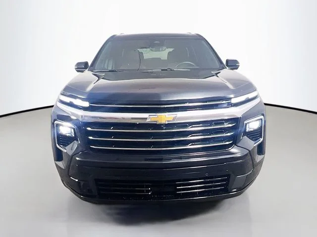 Used 2026 Black Metallic Chevrolet High Country image 2