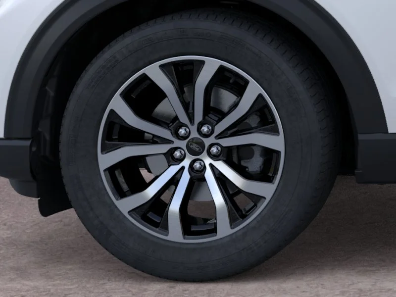 New 2026 Star White Metallic Tri-Coat Ford ST-Line image 19